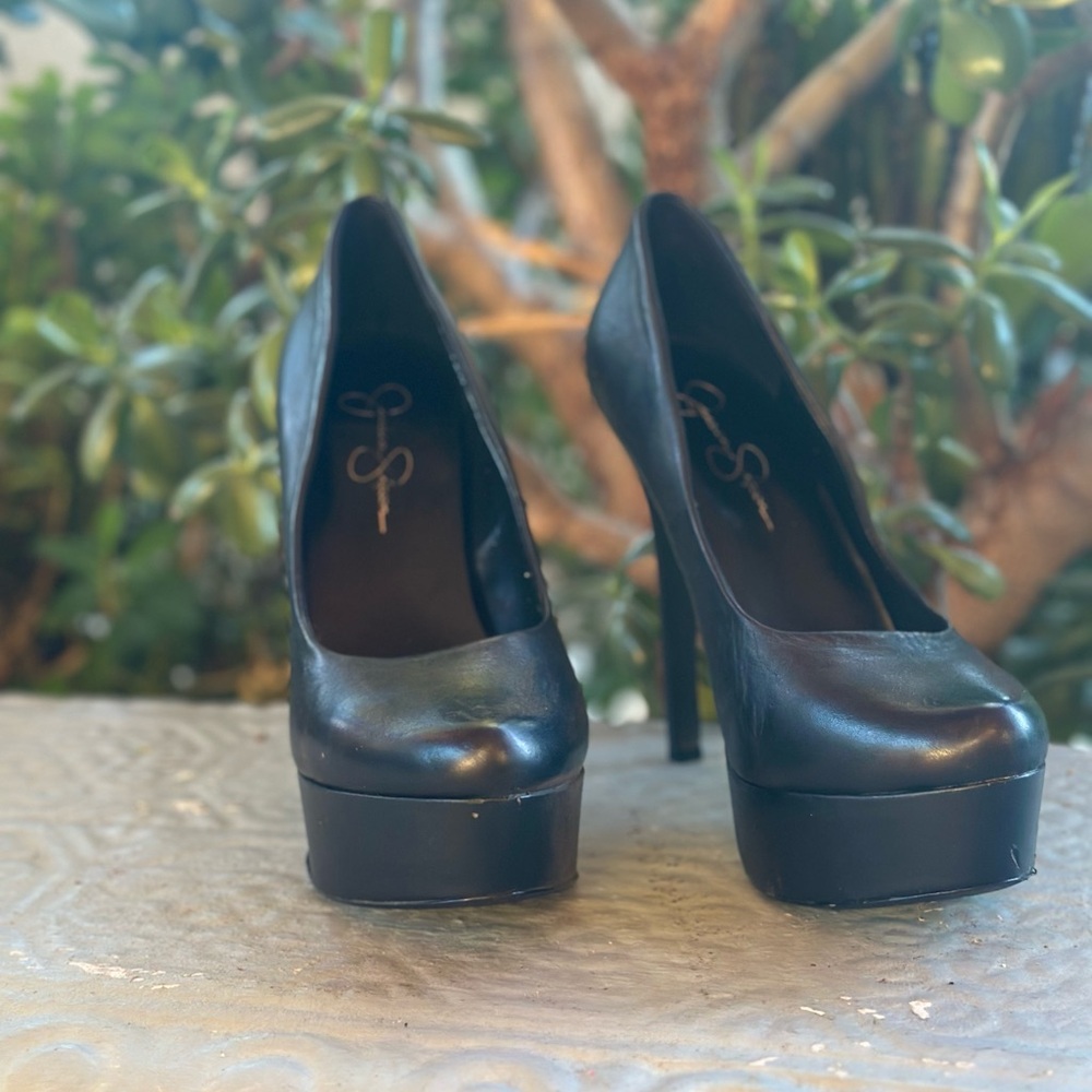 Jessica Simpson Black Platform Heels